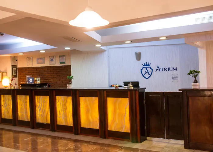 Atrium Center 4*