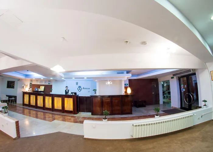 Atrium Center 4*