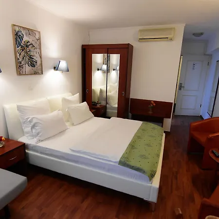 Atrium Center 4* Bukarest