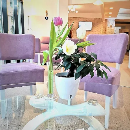 Atrium Center Otel 4*