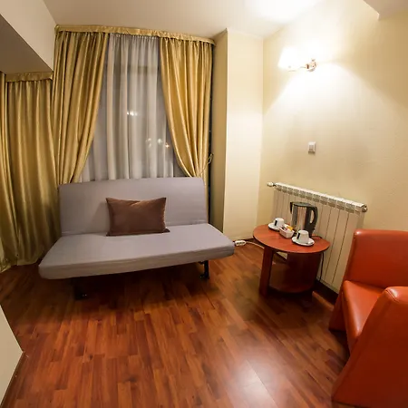 Atrium Center 4*