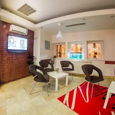 Atrium Center Hotel 4*