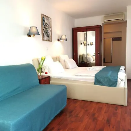 Atrium Center Hotel