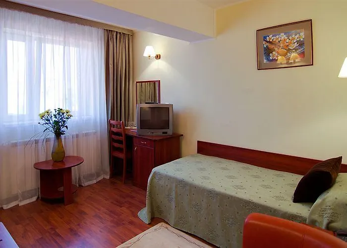 Ξενοδοχείο Atrium Center 4*