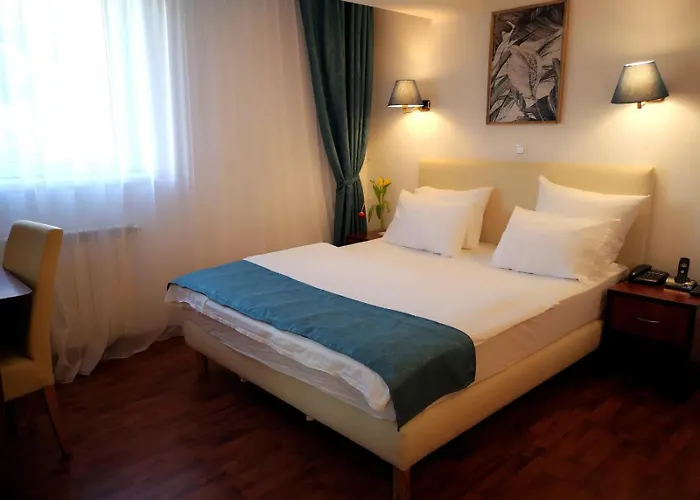 Atrium Center Ξενοδοχείο 4*