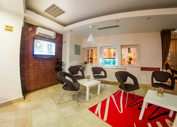 Atrium Center מלון 4*