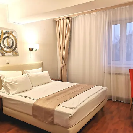 Atrium Center Otel Bükreş