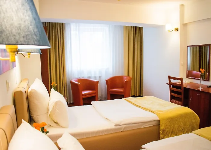 Atrium Center Hotell 4*